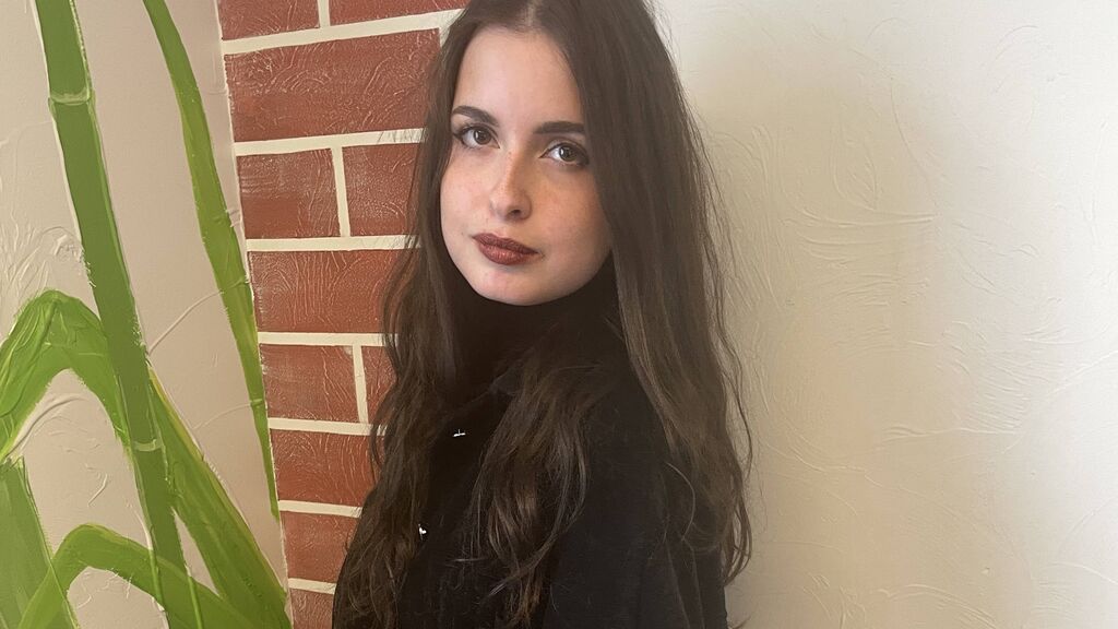 GaetanaPallas online on GirlsOfJasmin