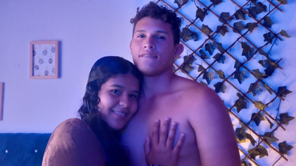 LauraAndLeo Profile and Statistics on BoysOfJasmin