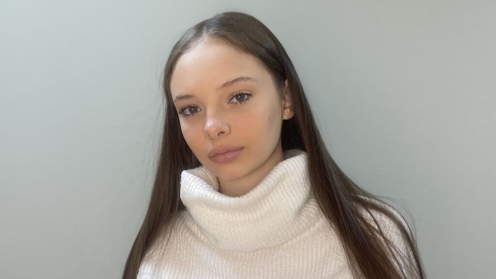 TommasaSalvadori online on GirlsOfJasmin