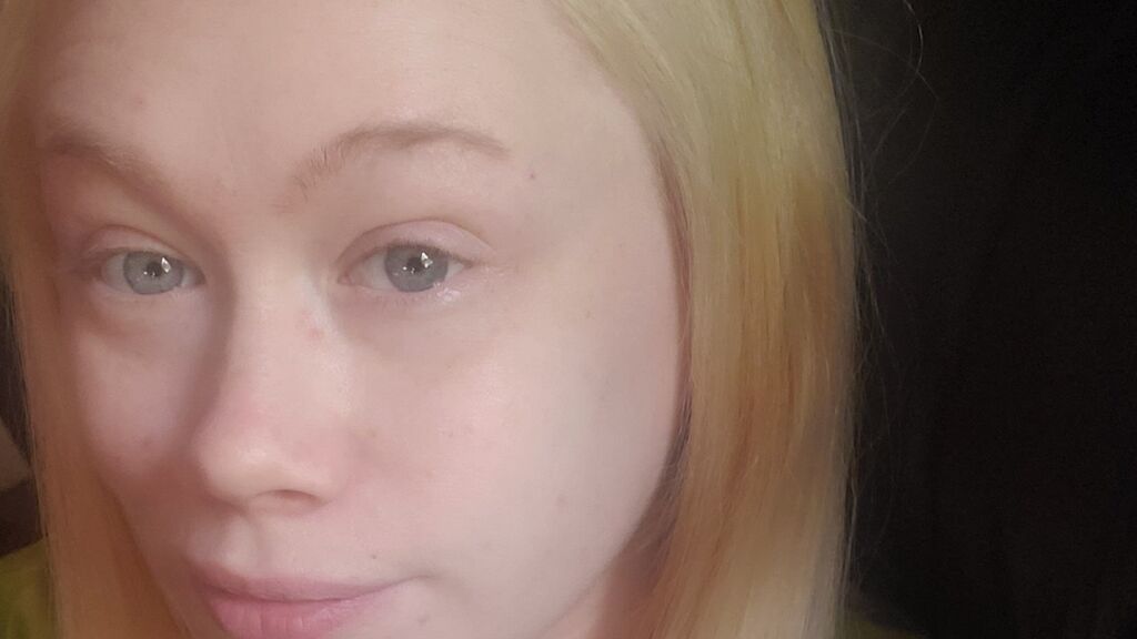 LuckyTrix online on GirlsOfJasmin