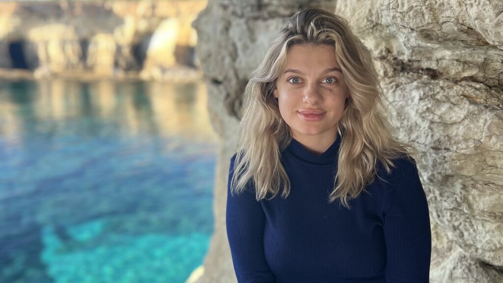  online at GirlsOfJasmin