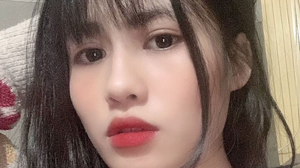 LunaYun online on GirlsOfJasmin