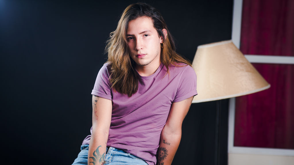 NiloVenety Profile and Statistics on BoysOfJasmin