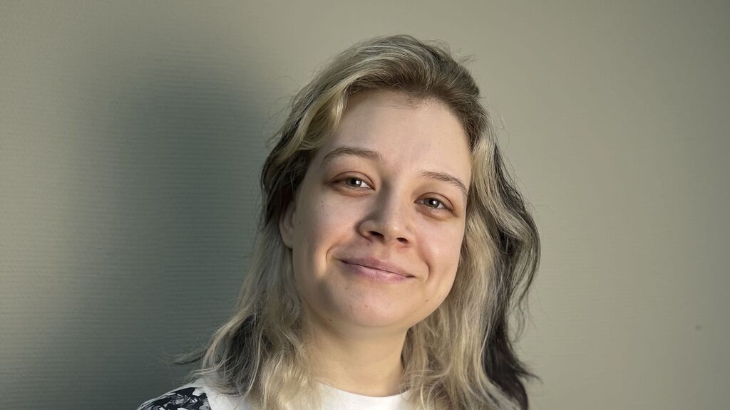  online at GirlsOfJasmin