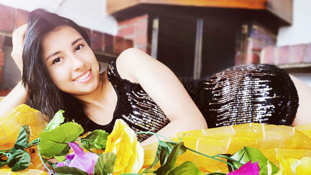  online at GirlsOfJasmin