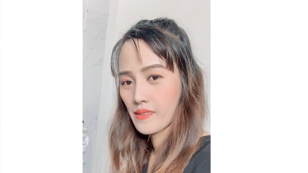  online at GirlsOfJasmin